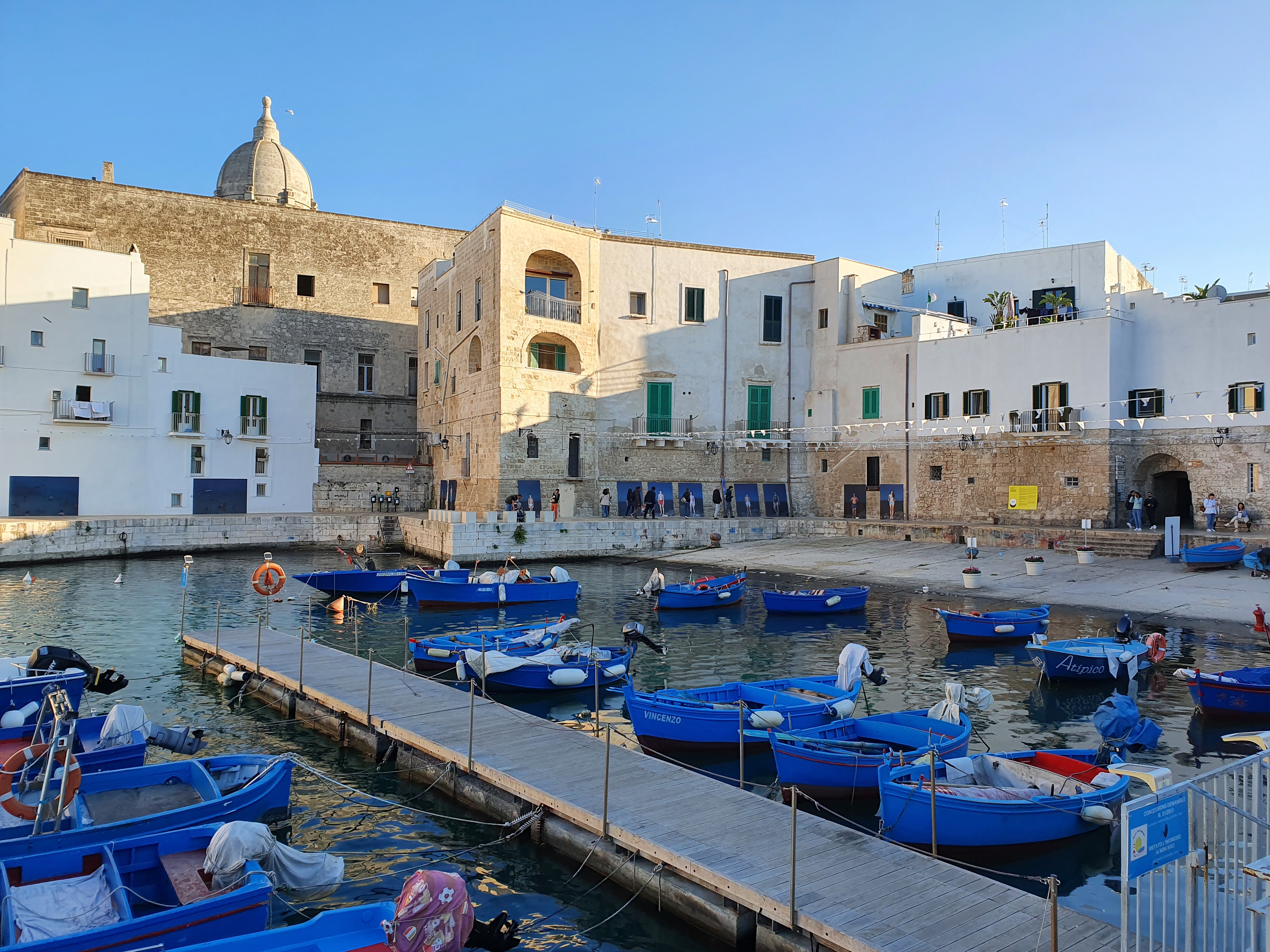 Veduta del porto di Monopoli